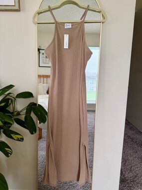 Livi by Olivia Rae Ribbed Fitted Midi Dress